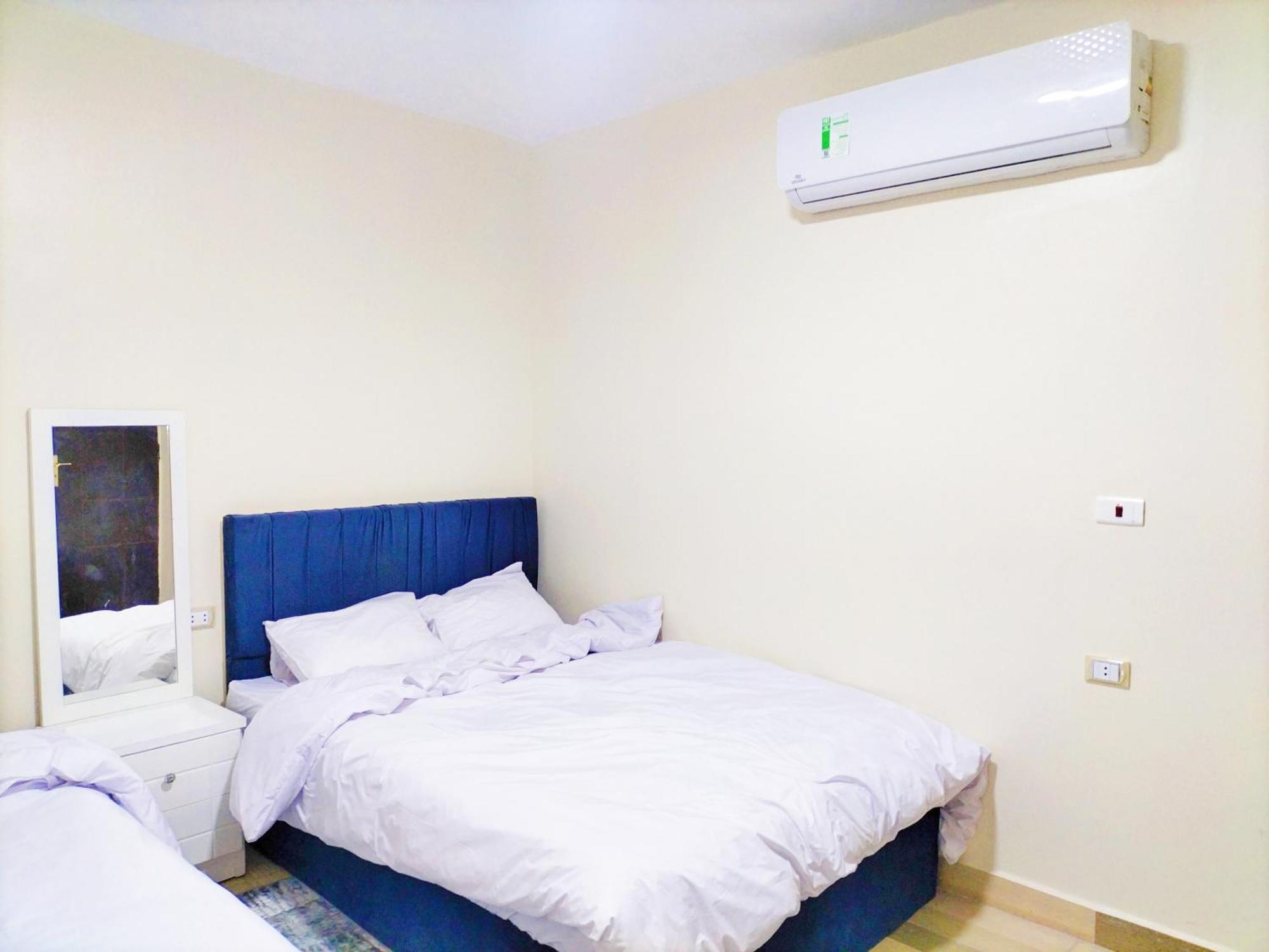 Hamza Pyramids Apartment Cairo