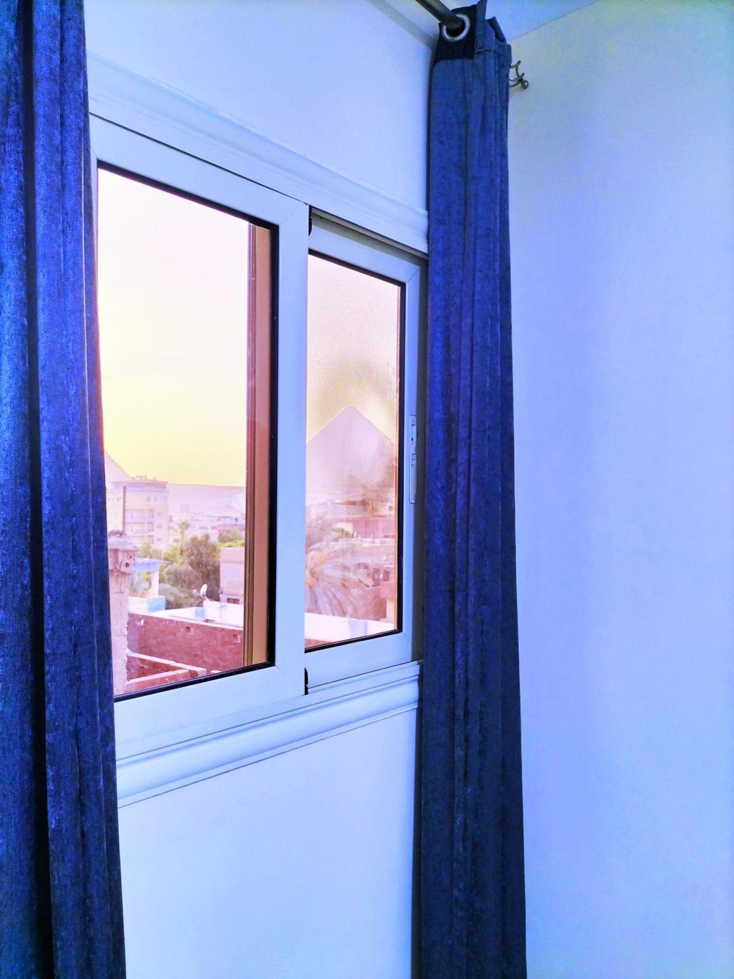Hamza Pyramids Apartment