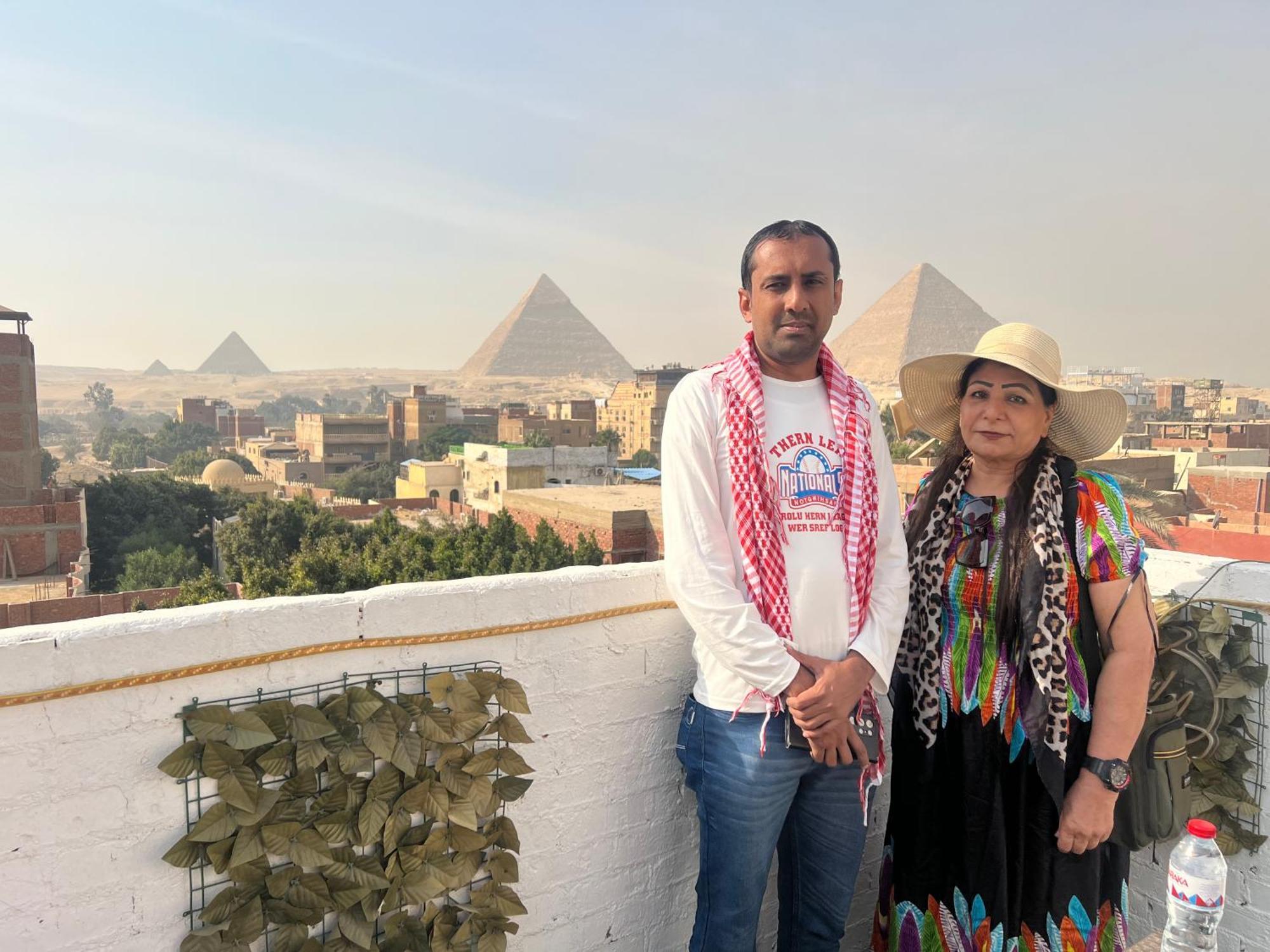 Hamza Pyramids Apartment