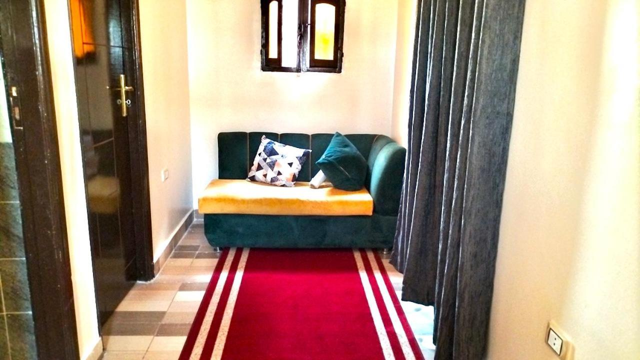Hamza Pyramids Apartment *